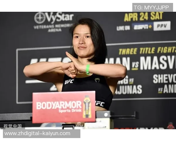 UFC萝莉与小麻激战一触即发谁将成为擂台新星引发热议